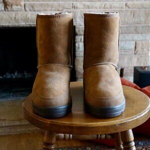 Ugg Boots, Outdoor Sole, Men's Size 7, New Without Box